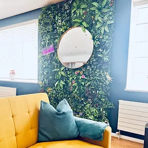  Apartment Executive Apartment, United Kingdom