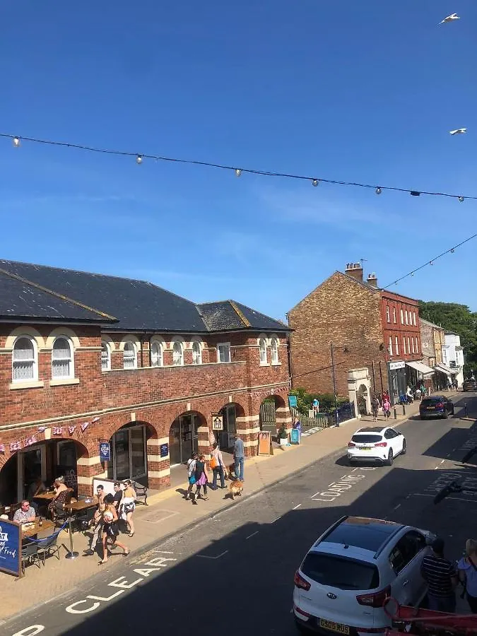 Banks View, Spacious Modern Apartment In Filey. United Kingdom